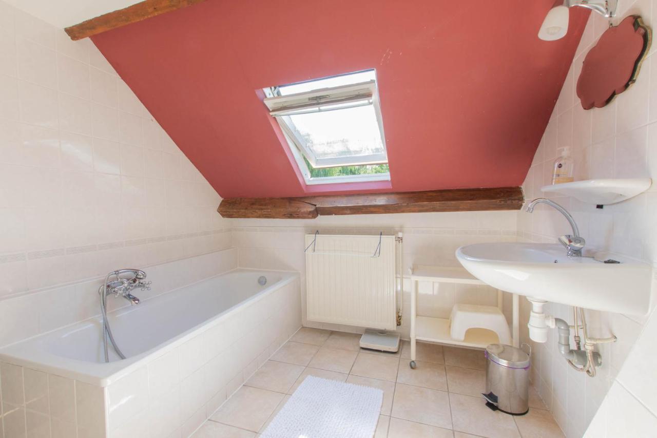 Landelijk Gelegen Familieboerderij Villa Oudelande ภายนอก รูปภาพ