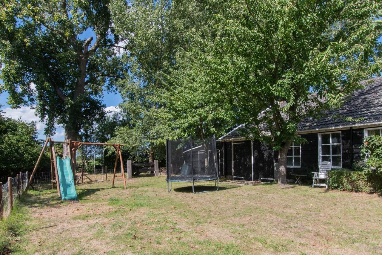 Landelijk Gelegen Familieboerderij Villa Oudelande ภายนอก รูปภาพ