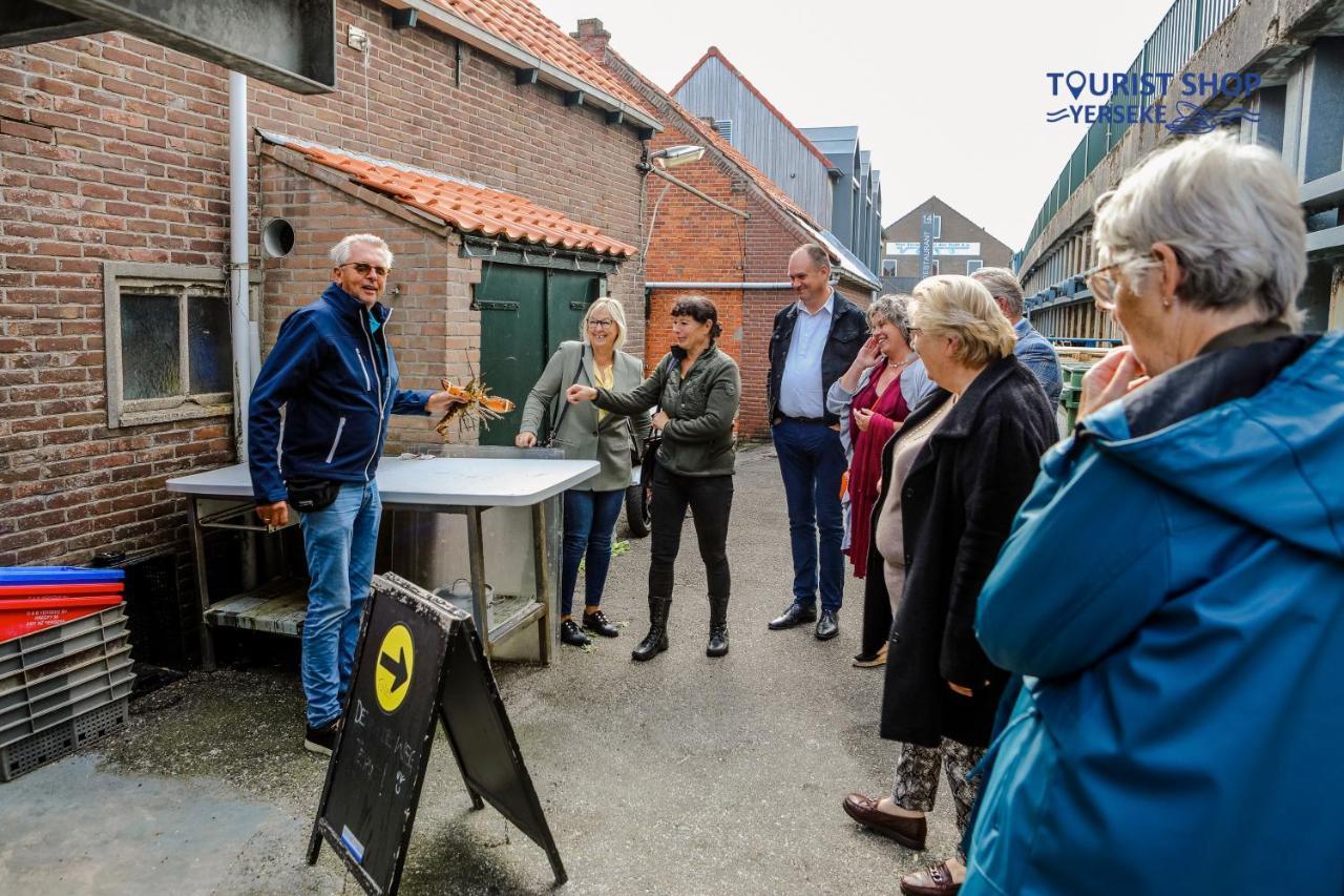 Landelijk Gelegen Familieboerderij Villa Oudelande ภายนอก รูปภาพ